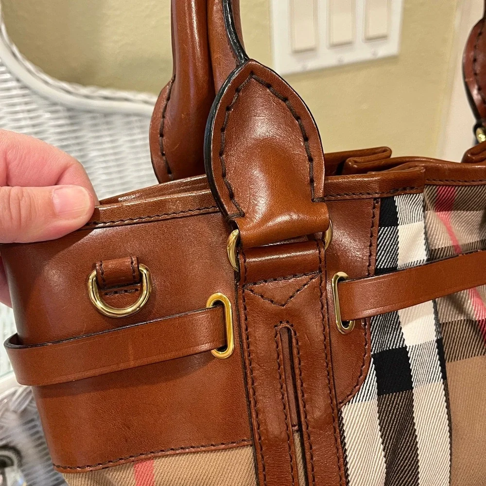 Burberry Bridle Whipstitch Convertible Tote House Check Canvas Medium - Picture 12 of 13